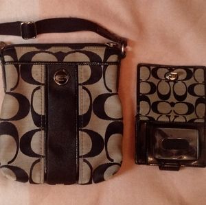 Women's Coach Purse  & Wallet.  Smoke and pet free home.